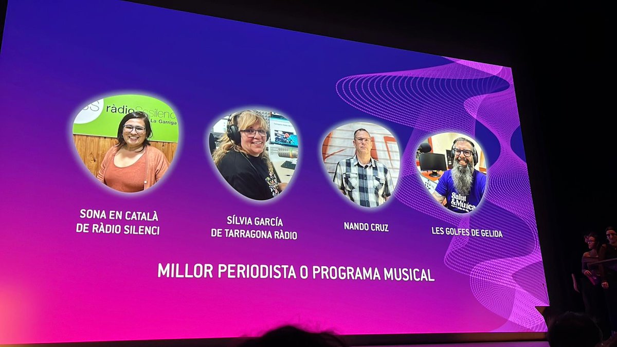 📻 Dimecres vam ser presents a la gala que es va celebrar al Teatre Tarragona. L'enhorabona a tots els premiat. En concret,  a <a href="/tarragonaradio/">Tarragona Ràdio 🟣</a> <a href="/silviagarcia/">silviagarcia</a> i @lesgolfesdegelida, amb qui vam compartir nominació. I, molt especialment, al guanyador del premi, Nando Cruz