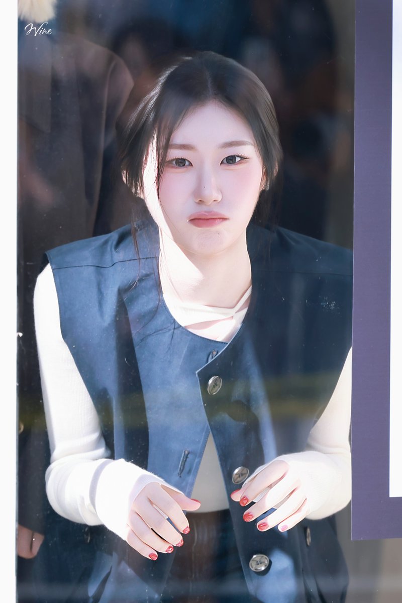 251110

#ITZY #있지 #CHAERYEONG #채령