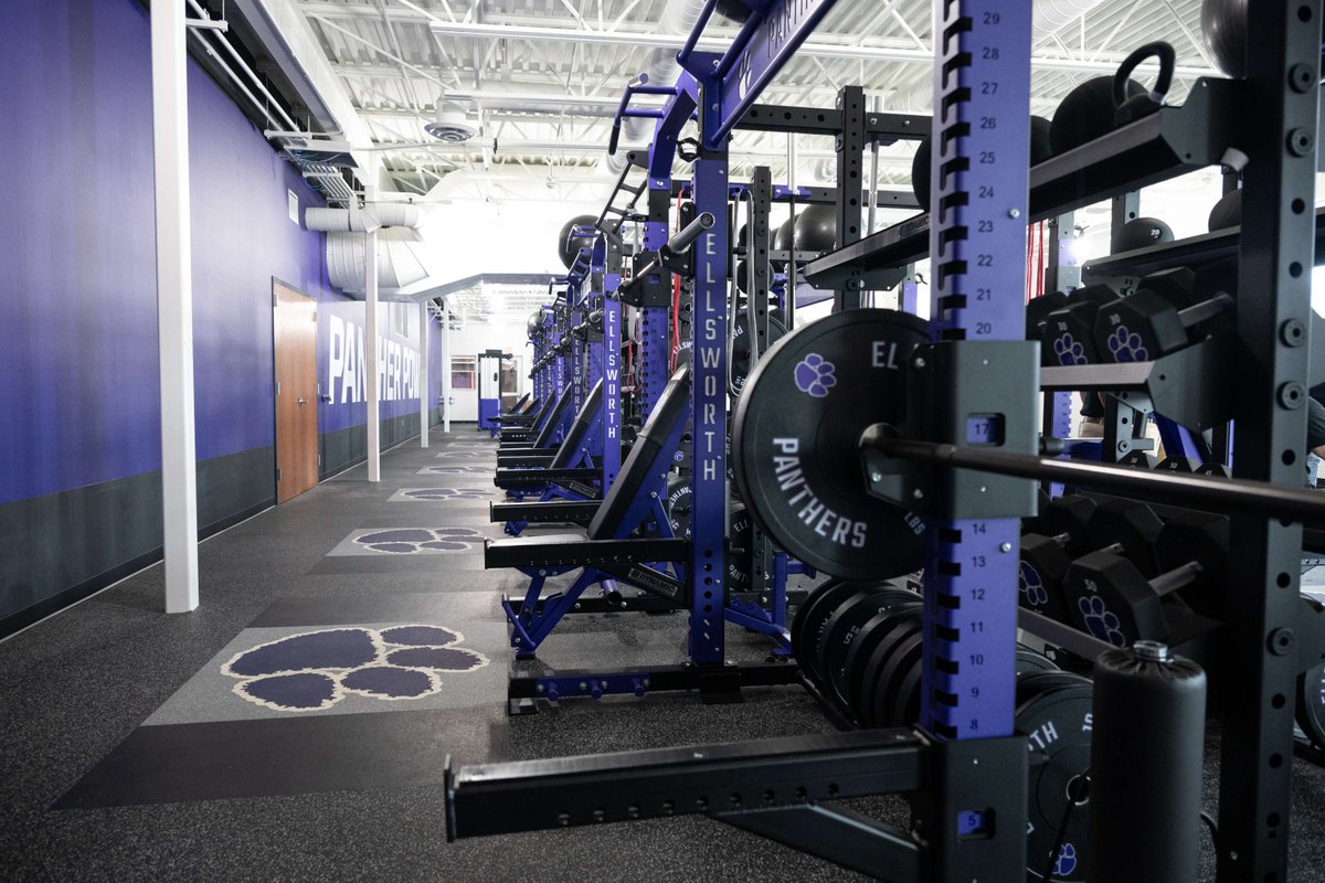 DynamicFandS's tweet image. Ellsworth High School in Wisconsin — built strong, built Dynamic. ✔️

Check out our site to get your dream weight room started today: mydynamicfitness.com

#MoreStrengthPerSqFT #BuildABetterAthlete #WeightRoom #GymSetup