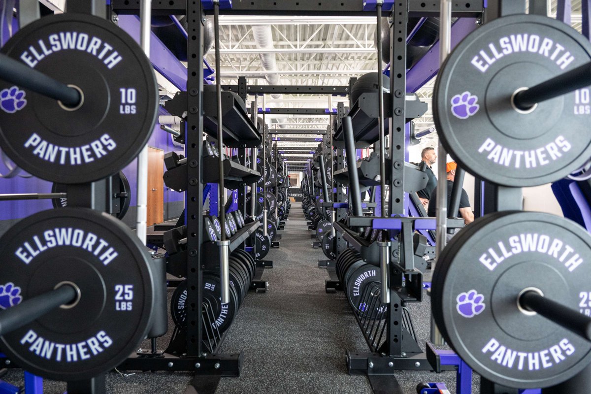 DynamicFandS's tweet image. Ellsworth High School in Wisconsin — built strong, built Dynamic. ✔️

Check out our site to get your dream weight room started today: mydynamicfitness.com

#MoreStrengthPerSqFT #BuildABetterAthlete #WeightRoom #GymSetup