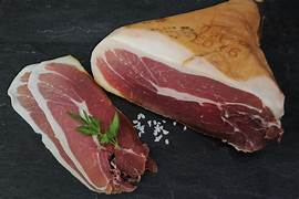 AbbeyHartmann's tweet image. ...#Farandou profite du ministère pour s&apos;emparer chaque mois de la coquette somme de 37500€ et parle d&apos;un dispositif qui dérive ?? 
...Jean-Pierre, tu prends pas les français pour des jambons par hasard ?? 

#SCNF #Chômeurs #France 🇫🇷