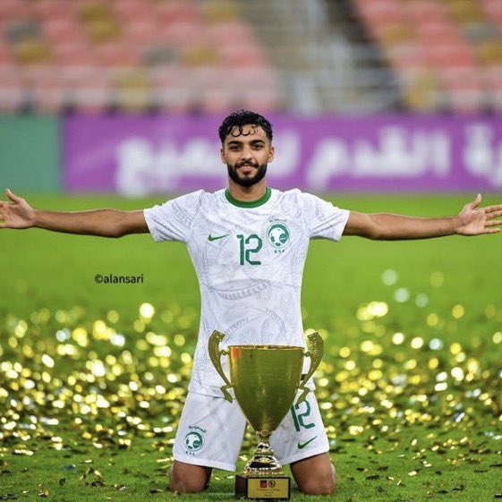 🚨🚨🚨⚠️ عــاجــل ورســمــيًــا ⚠️🚨🚨🚨

استدعاء محمد أبو الشامات لقائمة المنتخب السعودي في بطولة كأس العرب ✅🇸🇦