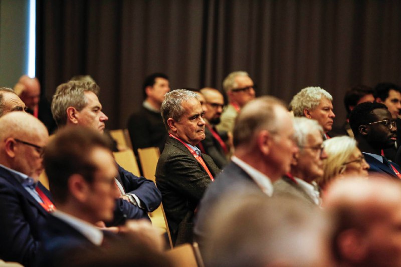 XDCNetwork's tweet image. XDC Network at Lugano Finance Forum 2025 — On Stage with Incore Bank, Arkadia Digital &amp;amp; 21Shares

XDC Network shared stage for panel discussion at the Lugano Finance Forum, featuring leaders from XDC Network, Incore Bank, Arkadia Digital, and 21Shares — explored:
-…