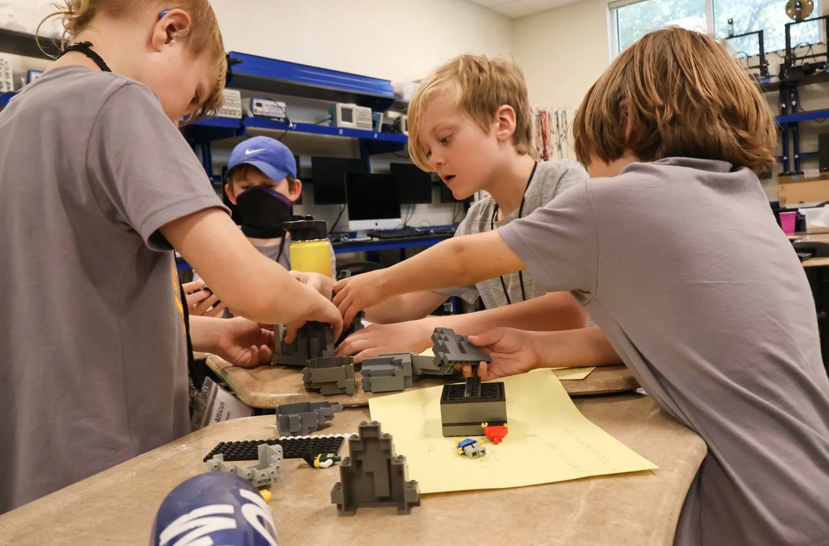 CapitolAreaBSA's tweet image. Blast off into Techlab Camp 2026! Scouts explore a galaxy of STEAM learning using DSLR cameras, 3D printers, robotics kits, and more inside AISD’s Applied Technology Center. Choose your mission: June 15–19, June 22–26, July 6–10, July 13–17. buff.ly/4ZpRVnJ