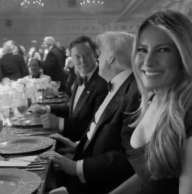 TrumpDailyPosts's tweet photo. We are so back! https://t.co/aLI65ZXUUg