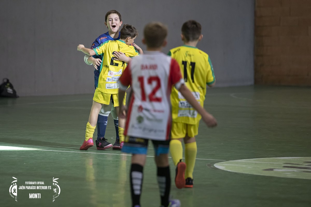 🤩 La sensación de celebrar un gol con tu equipo...

#SomosJaén💛 #FuturoAmarillo