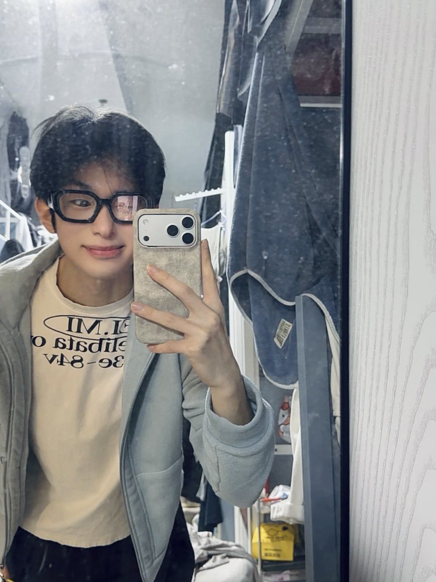 7Sense04's tweet image. 晚上又是改坏事的时候了