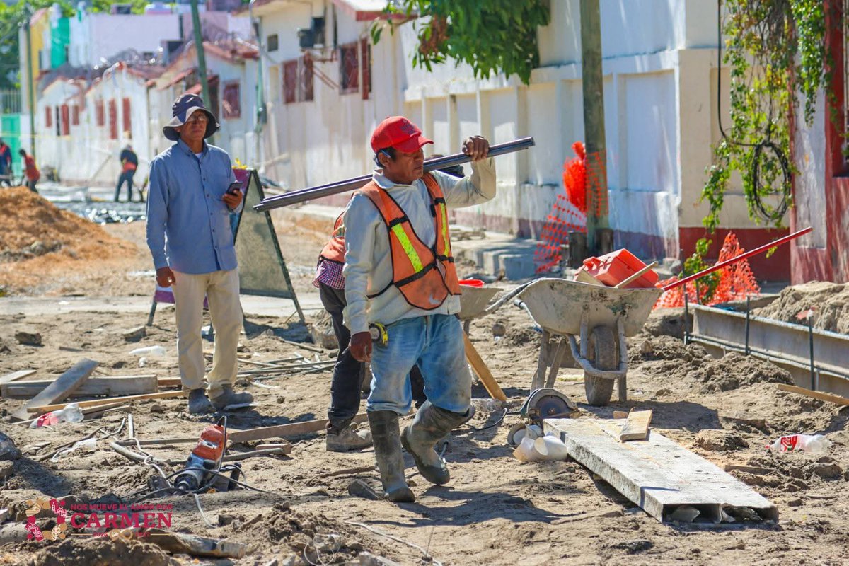 CarmenenunClick's tweet image. 📣⏩ ✨ 𝐄𝐥 𝐁𝐚𝐫𝐫𝐢𝐨 𝐌𝐚́𝐠𝐢𝐜𝐨 𝐝𝐞𝐥 #𝐆𝐮𝐚𝐧𝐚𝐥 𝐬𝐢𝐠𝐮𝐞 𝐭𝐫𝐚𝐧𝐬𝐟𝐨𝐫𝐦𝐚́𝐧𝐝𝐨𝐬𝐞 💯

Así avanza la #pavimentación de la 𝐜𝐚𝐥𝐥𝐞 𝟐𝟐, 𝐞𝐧𝐭𝐫𝐞 𝟏𝟓 𝐲 𝟏𝟗, una obra que mejora la movilidad y la calidad de vida de las familias de la zona. 🚧✨