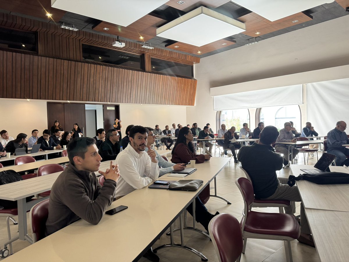 DROSCARZORRO's tweet image. Un evento tradicional en la neurocirugía Colombiana, es el encuentro que reúne los residentes del país,
Momento académico y social de los diferentes servicios del
País.
Ya se va por el evento no XVI.