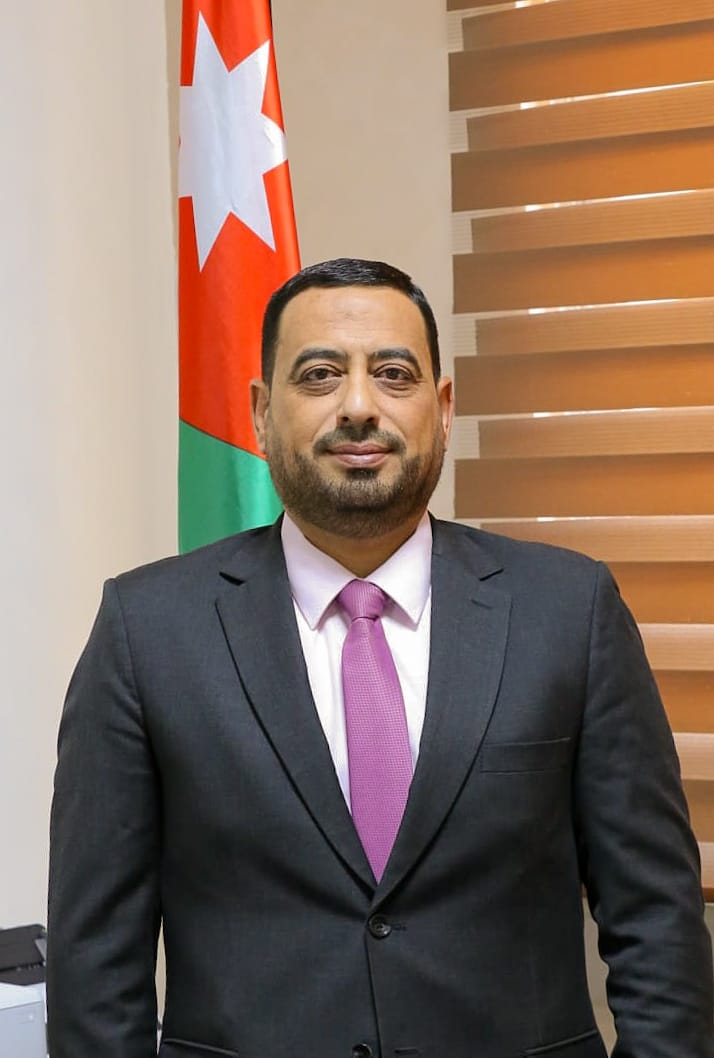 AwqafJordan's tweet photo. قرّر وزير الأوقاف د.محمد الخلايلة تكليف المفتش العام للوزارة
 د.معاوية عبد الحميد البطوش مديرا لوحدة الاعلام والاتصال وناطقًا إعلاميًا باسم الوزارة، إلى جانب مهامه الوظيفية. https://t.co/bq2XbBVgd2
