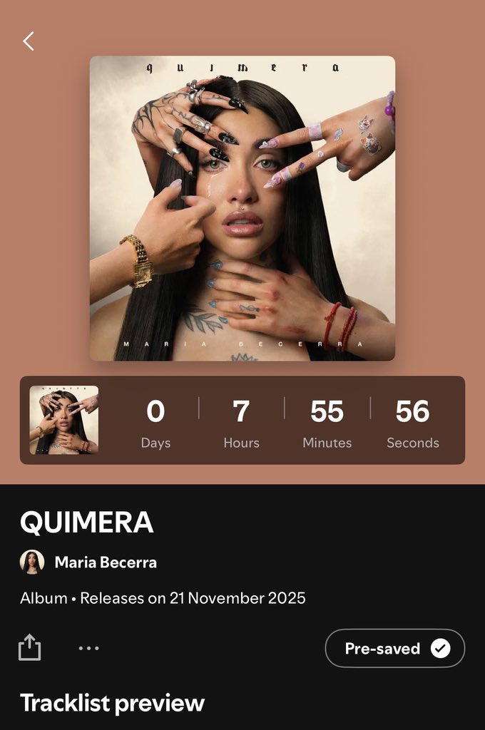 Literalmente se siente completamente IRREAL el hecho de que hayamos esperado 3 años para este momento y que por fin haya llegado el día 😭😭