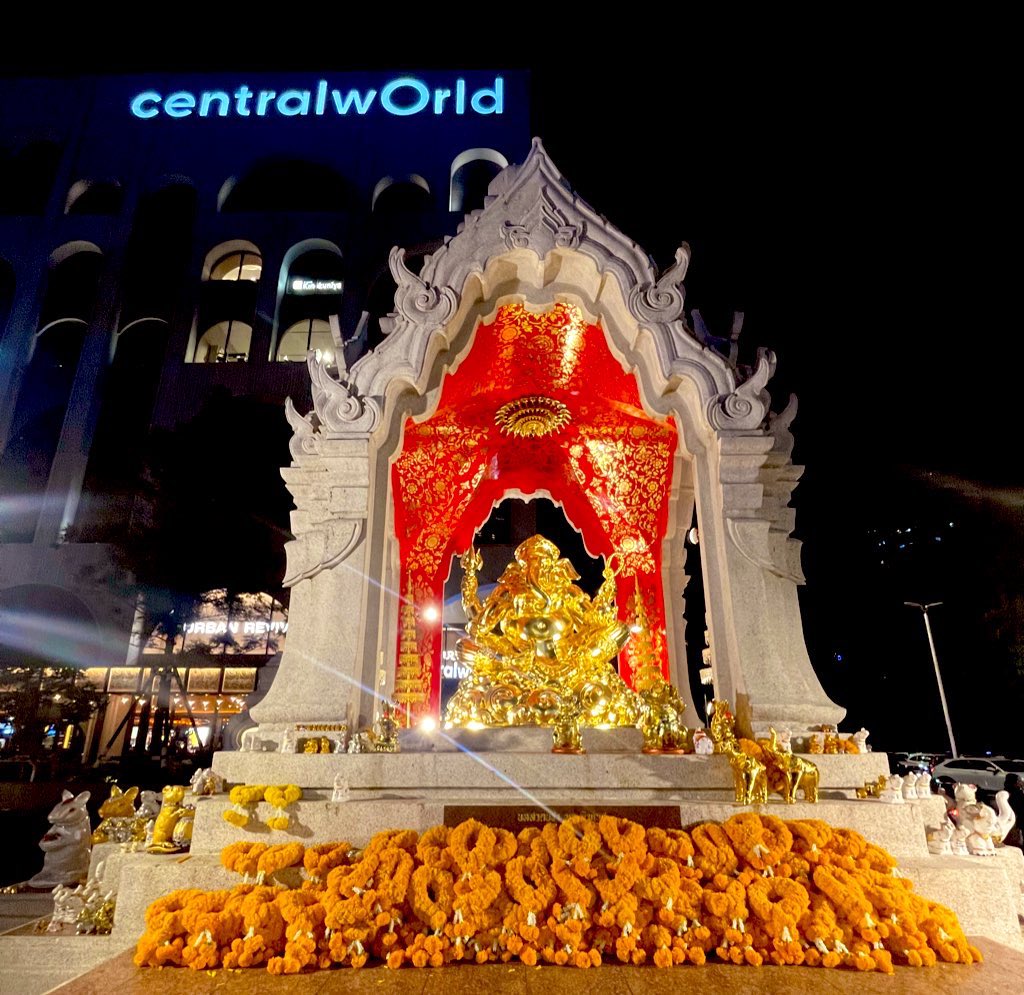 omganesh88999v2's tweet image. ปี2025 ยุคแห่งกรรมเวรตามติดที่แท้จริง ทำดีกรรมดีย่อมสนอง กรรมชั่วที่ถูกกลบไว้กลับโผล่ขึ้นมา ยุคแห่งการต้องมีสติ คิดก่อนพูด คิดก่อนที่จะพิมพ์ ยุคแห่งการเปิดโปง ใครที่ทำดีอยู่แล้วก็อย่าเพิ่งท้อไปนะคะ ส่วนคนที่ทำไม่ดี ก็อย่าเพิ่งได้ใจว่าจะไม่มีใครรู้ใครเห็น หรือเก็บความลับได้ตลอด^^