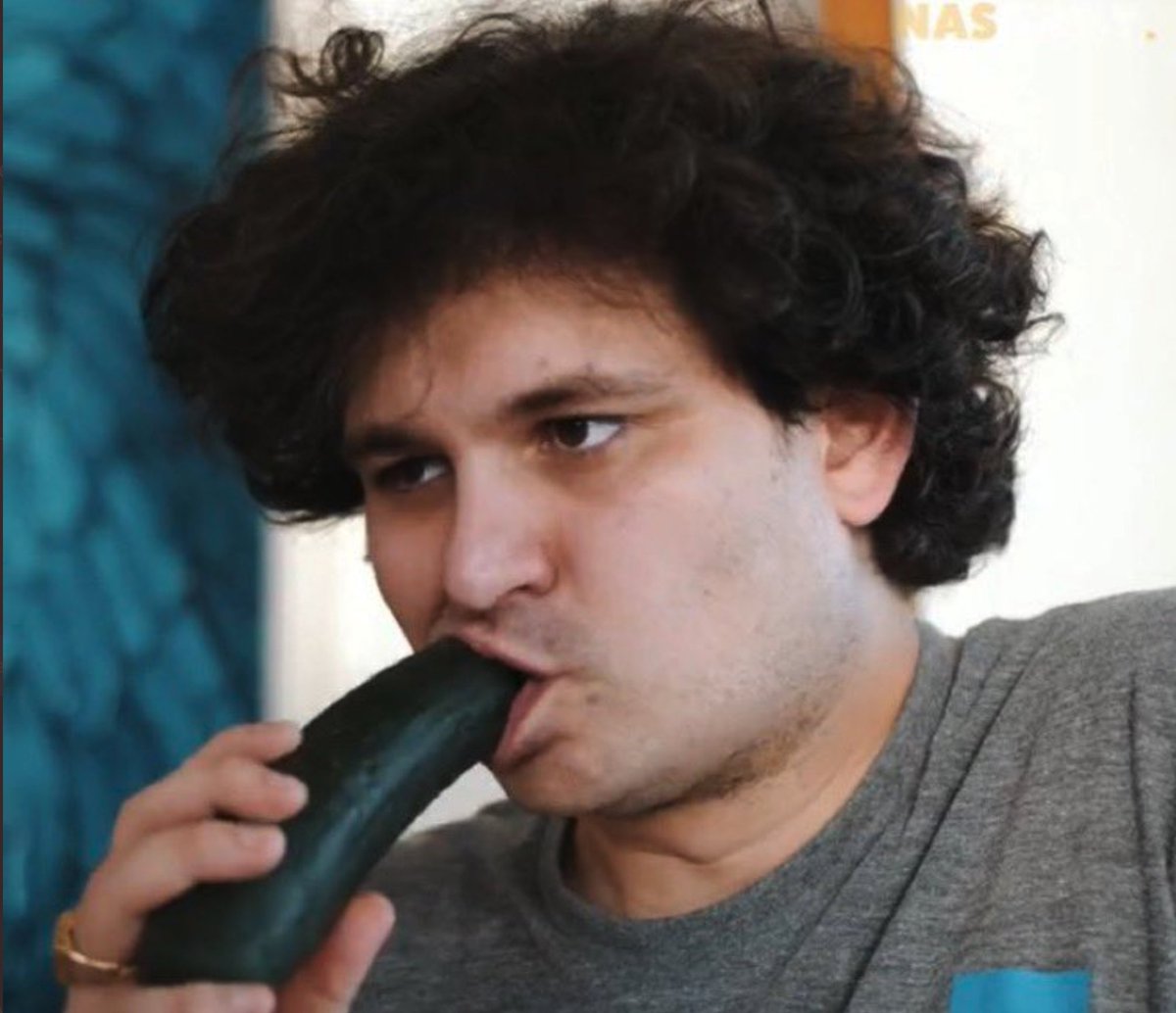 ICOffenderII's tweet image. &quot;I didn&apos;t &quot;sell&quot; bitcoin. I invested Bitcoin across several international cucumber companies, as a core part of my strategy is monetizing my bitcoin balance sheet to get some fresh cucumbers. My direct Bitcoin balance does not capture the value of those cucumbers, cause I hold…