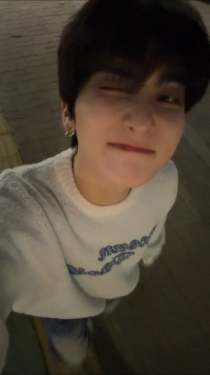 zeroforwoo's tweet image. 아 너무 기엽게 생겼잖아 !!!!!!! ㅜ ㅜ