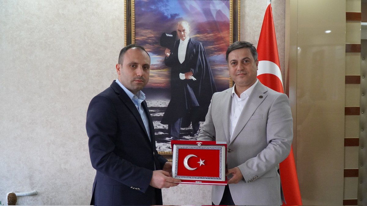 Büro Memur-Sen Genel Başkanı Yusuf Yazgan, Genel Başkan Yardımcısı Ahmet Kızıl ve Manisa Şube Başkanı Murat Özkan’ı İl Müdürlüğümüzde misafir ettik.
Nazik ziyaretleri için kendilerine teşekkür ediyoruz.