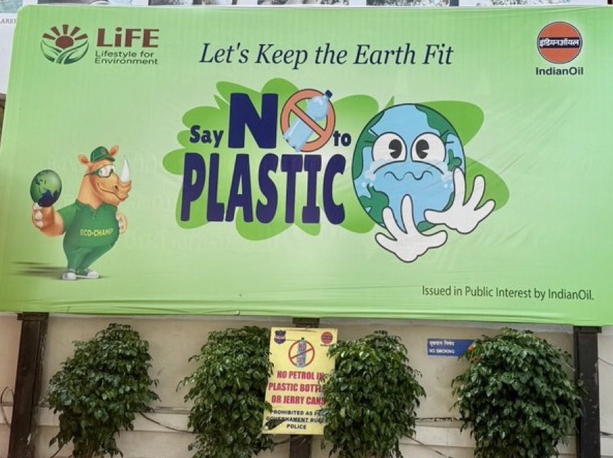 pargaien's tweet image. Say No To Plastic……except for…..

#plastic #saynotoplastic #