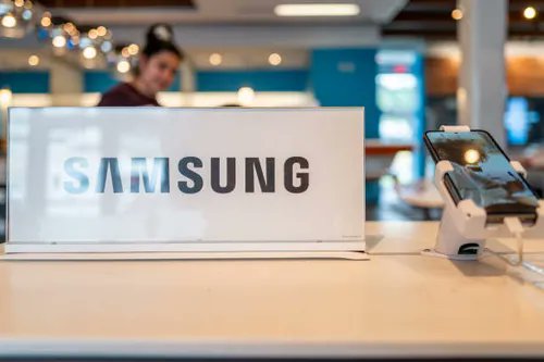 StarkPrivacy's tweet image. 📱¿Spyware en Samsung?

La aplicación preinstalada AppCloud, desarrollada por ironSOURCE (una empresa israelí propiedad de Unity), ha desatado bastantes preocupaciónes en teléfonos Samsung de las series Galaxy A, M y F.

Esta app, que no se puede desinstalar fácilmente,…