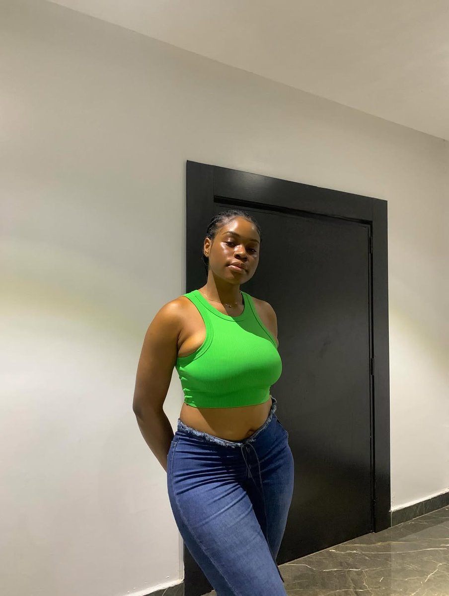 onyeka_chi2's tweet image. A lady with class doesn’t need to prove a point.👌😴