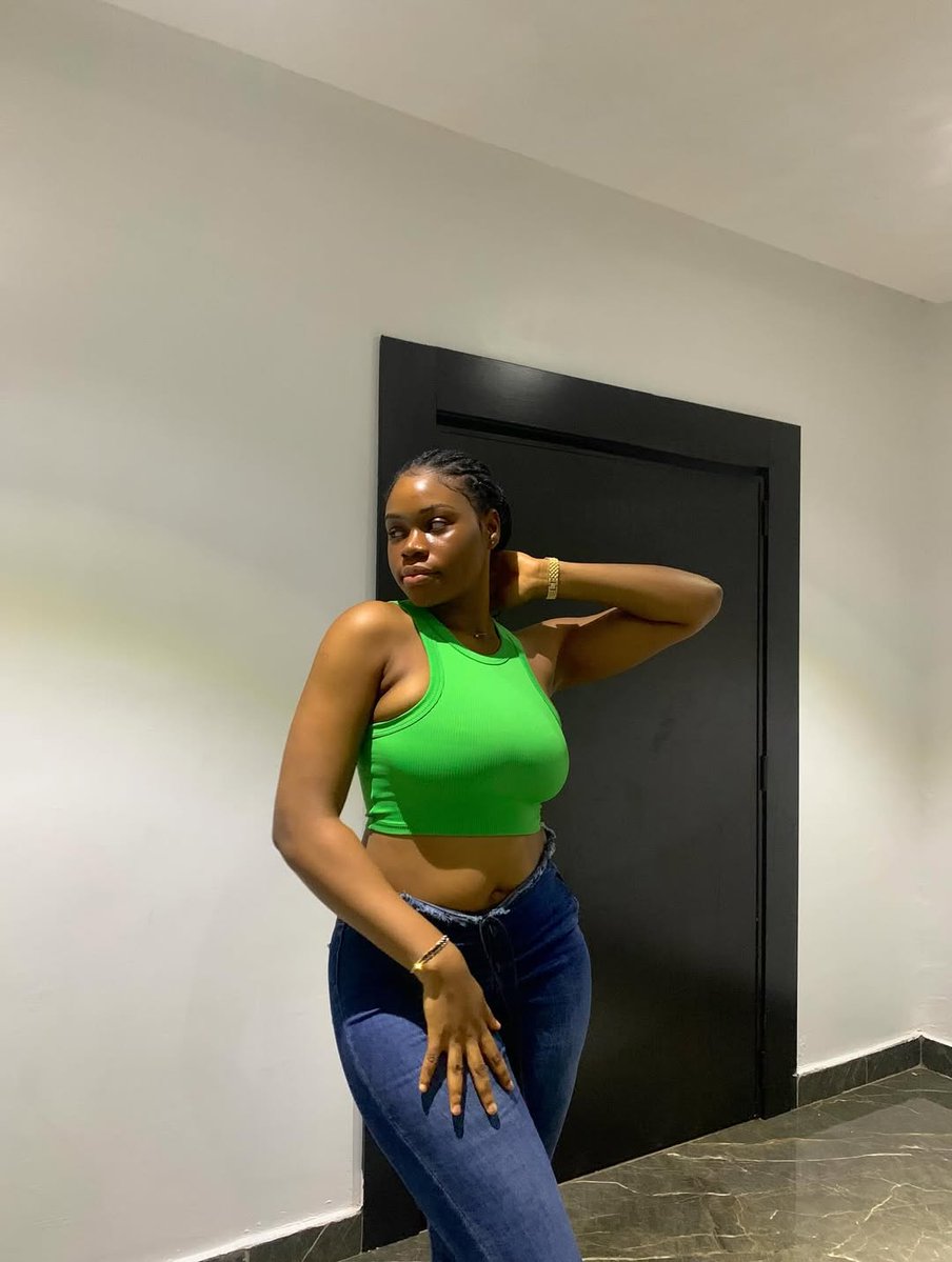 onyeka_chi2's tweet image. A lady with class doesn’t need to prove a point.👌😴