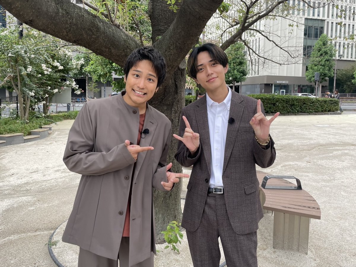 明日 ひる1時30分からは #キントレ💰

＼2年ぶり!／
突撃！まかないハンター
永瀬廉が自力でアポを取り
絶品まかない飯を食べ歩く！

さらに！ニッポンの平均トレ📊
ペットの1か月のごはん代は？

#KingandPrince
髙橋海人/劇団ひとり/山崎弘也
宮野真守/四十住さくら/さや香 新山
WEST. 桐山照史