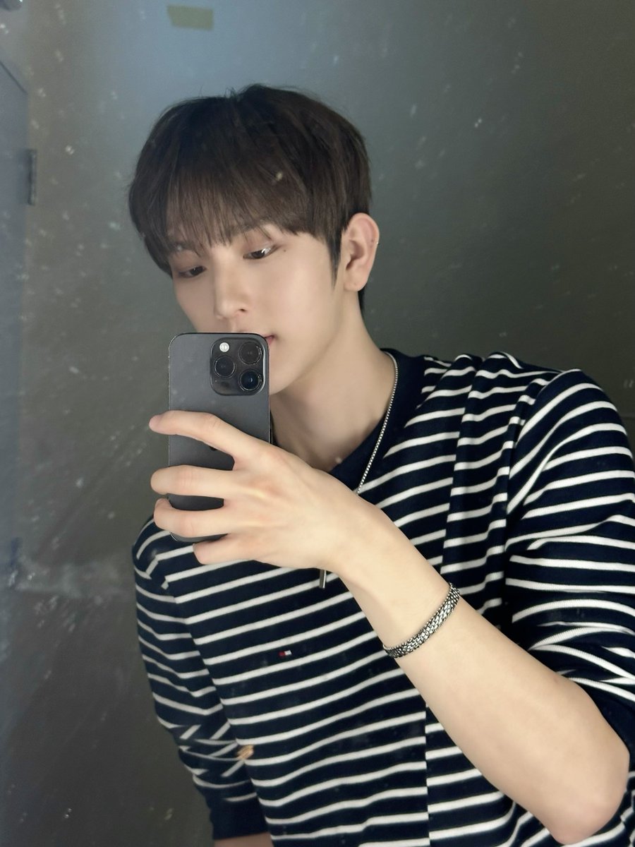 얼룩말 같아 그치🦓

#EPEX #이펙스 #BAEKSEUNG #백승 #백전백승