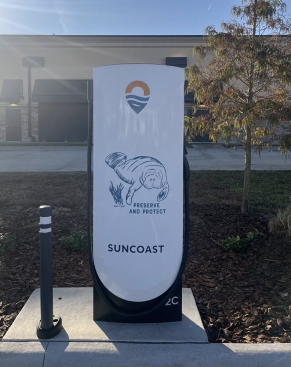 SawyerMerritt's tweet photo. First third party owned Supercharger in North America is now open!

These are white label chargers, meaning buyers can put their own logos or designs on them. Love the animals https://t.co/km038fw7kb