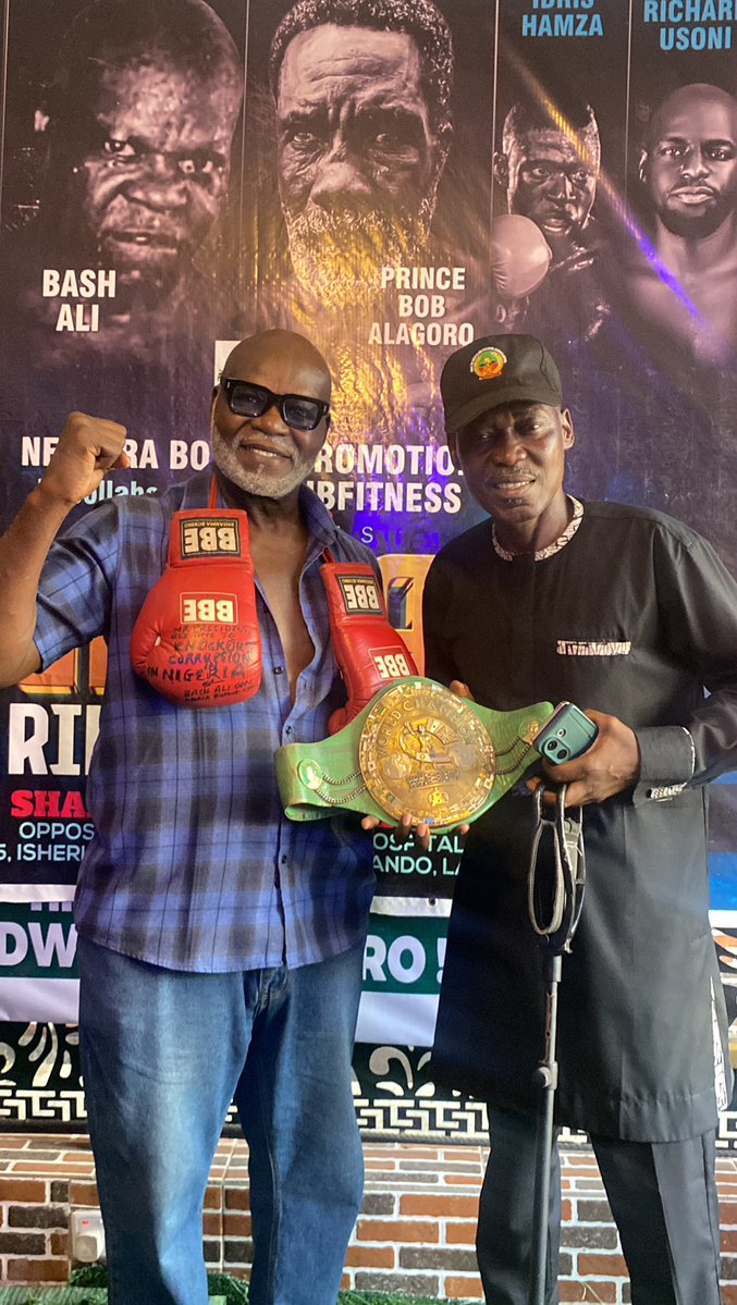 Fightgistmedia's tweet image. Legendary Bash Ali has arrived in Lagos ahead of his exhibition bout on the New Era Boxing Promotion card, scheduled for Saturday, November 22nd, at Shalom Park and Event Center, Igando, Lagos.

.
#fightgistmedia #boxing #BashAli #ShalomParkevent