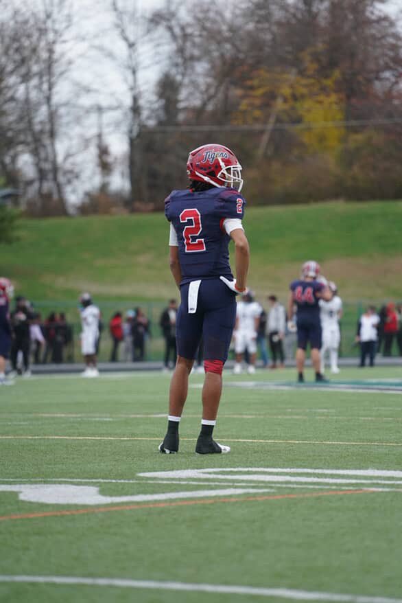 akeem_cochran's tweet image. All 3 years of Highschool film , Check me Out‼️‼️

hudl.com/v/2T6Byu
Sr yr.^

hudl.com/v/2QnuY1
Jr yr.^

hudl.com/v/2Pir0k
Soph yr.^

100+ tackles
8+ int
4Pbu
500+ rushing
200+ receiving 
First/Second Team All conference 
Not All Of my Film‼️
@McKTigersFB