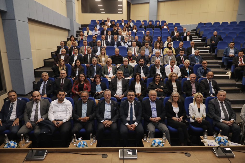 Türkiye’nin dört bir yanından gelen kurucu temsilcilerimizle, “Geçmişten Güç Alıyor, Geleceğe İz Bırakıyoruz” temalı Yönetim Zirvesi için Kıbrıs’ta bir araya geldik.

Eğitimde öncü kimliğimizi daha da ileriye taşıyacak yeni dönem projelerini, stratejik hedeflerimizi ve geleceğe