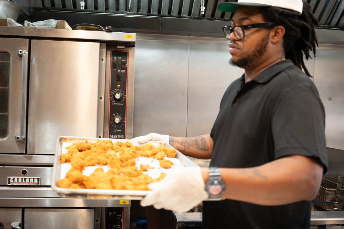 good times coming through 💨 place your order for pickup or delivery on TheNuggetSpot.com‼️