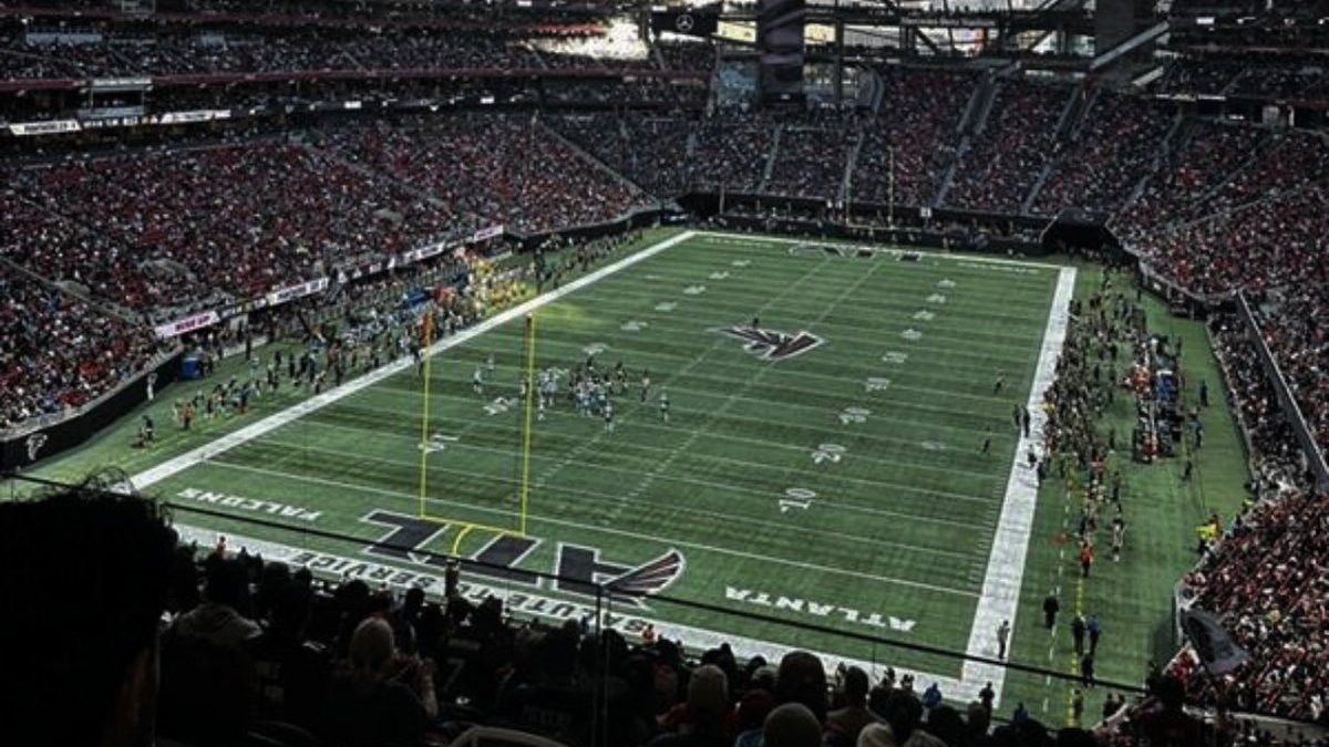 Perficient's tweet image. Last Sunday, we had the incredible opportunity to host our valued clients and colleagues at the AT&amp;amp;T Loft for the matchup between our partner, the Atlanta Falcons, and the Carolina Panthers! 🏈 

The evening was filled with meaningful connections and unforgettable moments.

Thank…