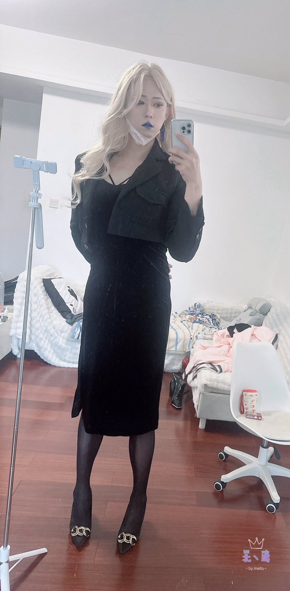 beiyuan520's tweet photo. 念念不忘的蓝色妖姬🧐
#伪娘 #男娘 #CD #浓妆 https://t.co/5o4ac1ggfz