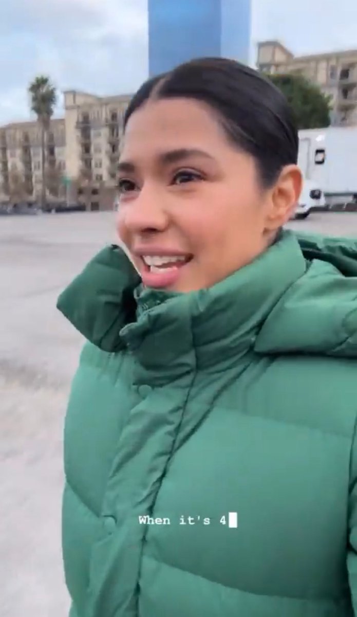 chentorresbones's tweet image. melisseth crumbs for me 🤍💚