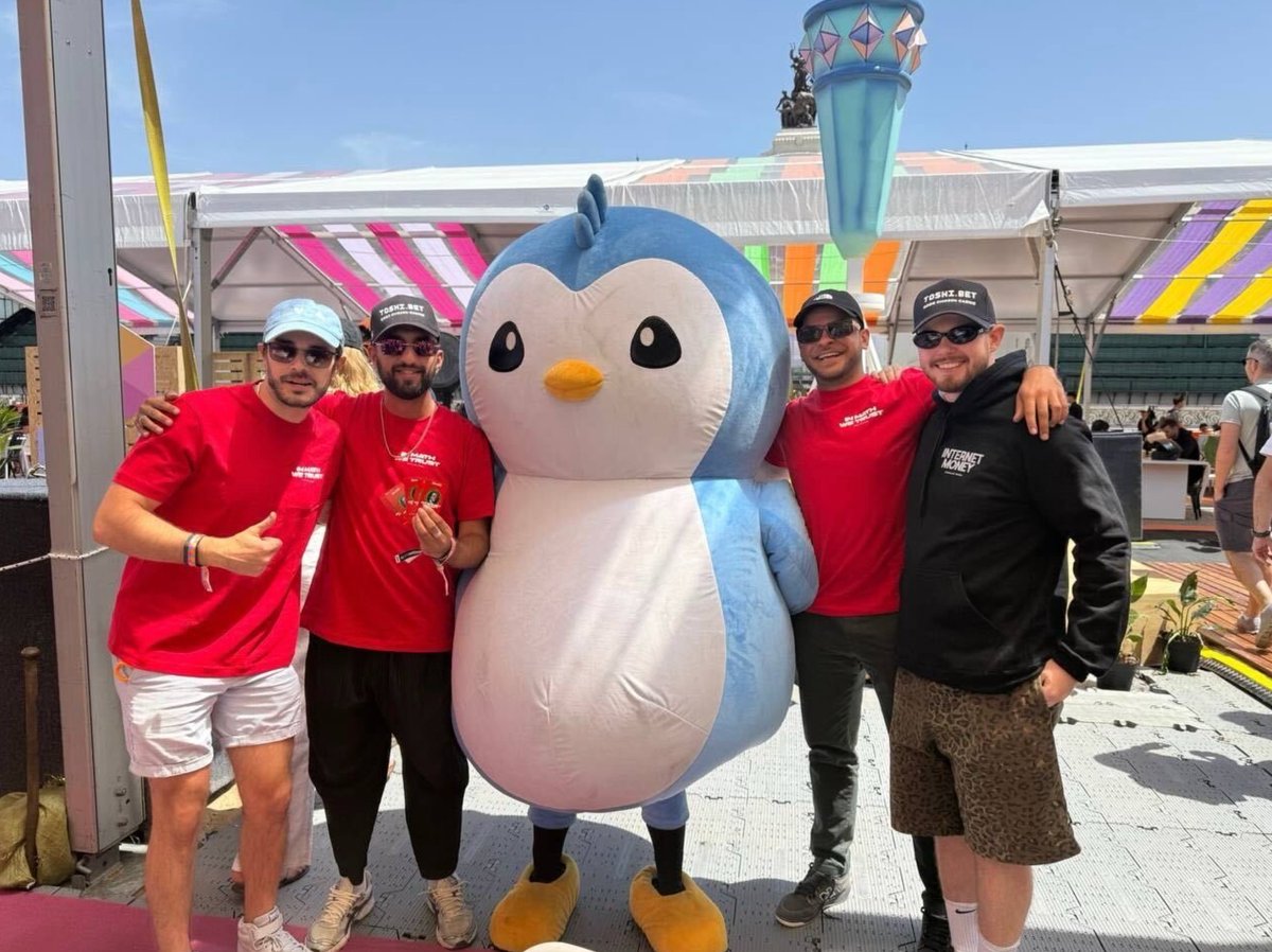 Look who we found in Argentina 🇦🇷