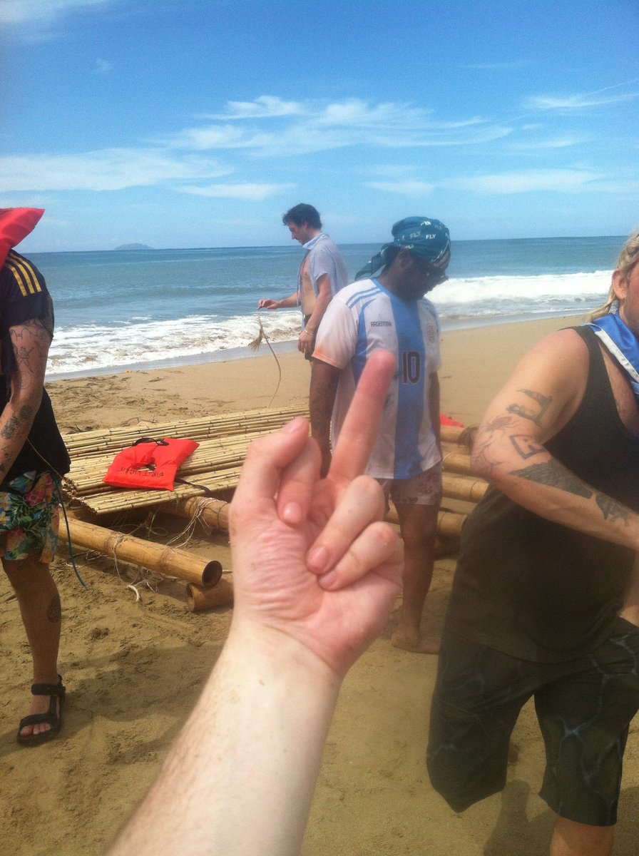 williambanks_'s tweet image. fuck your raft i hope it sinks