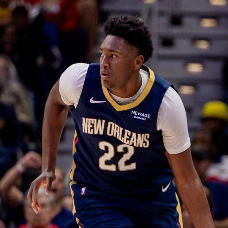 ClutchPoints's tweet image. Nikola Jokic on Derik Queen: &quot;He has some moves ... He&apos;s unorthodox. Great touch around the rim, feel for the game. It&apos;s good to see somebody different.&quot;

&quot;Does he remind you of you?&quot;

Joker: &quot;I can see it, yeah.&quot;

(via @VicLombardi)