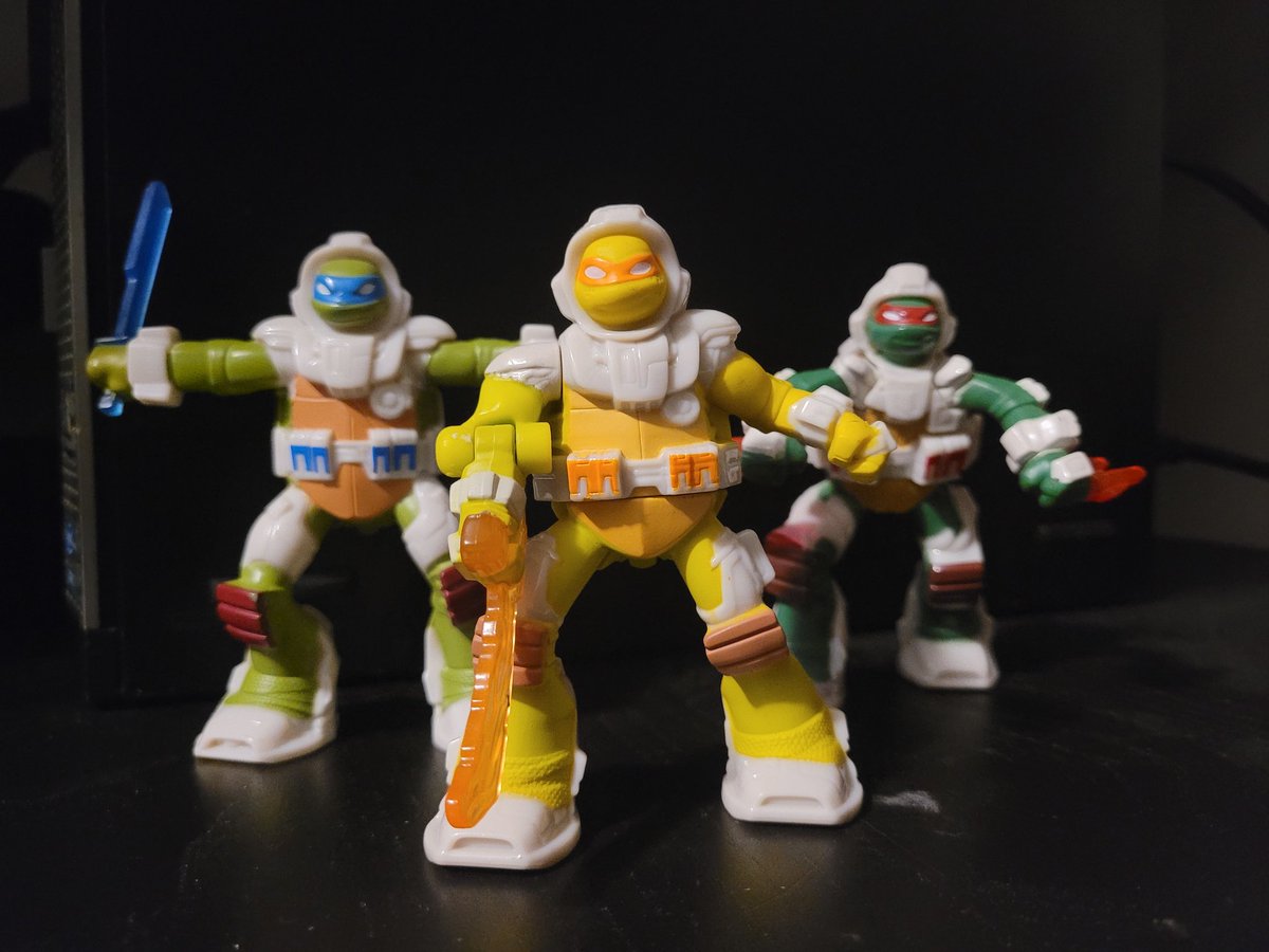 tylxr_collxcts's tweet image. TMNT 2015 Just need Donnie! I saw him a few times thrifting, but he was missing his staff. One day I will find him!