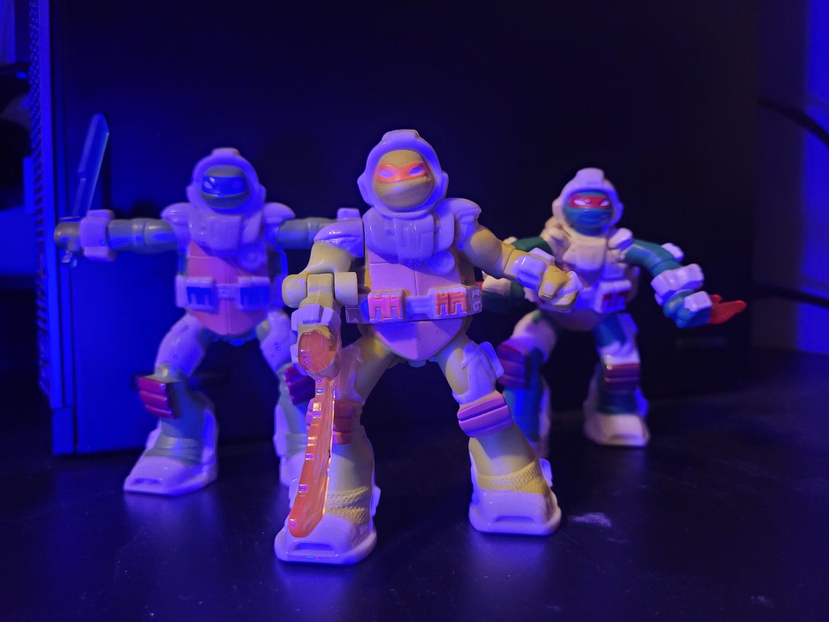 tylxr_collxcts's tweet image. TMNT 2015 Just need Donnie! I saw him a few times thrifting, but he was missing his staff. One day I will find him!