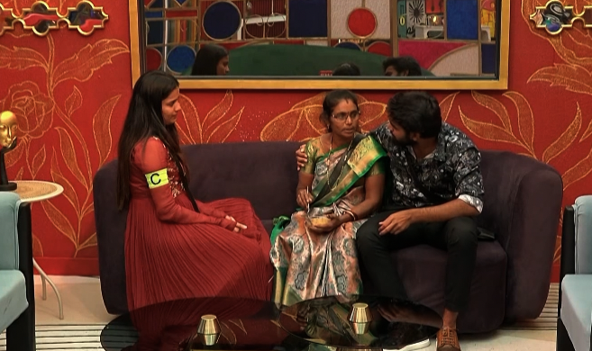 BBTeluguViews's tweet image. Simple question to #thanuja&apos;s clowns.. 

Do you accept if #Kalyan comes &amp;amp; evade her family privacy like this?

#BiggBossTelugu9