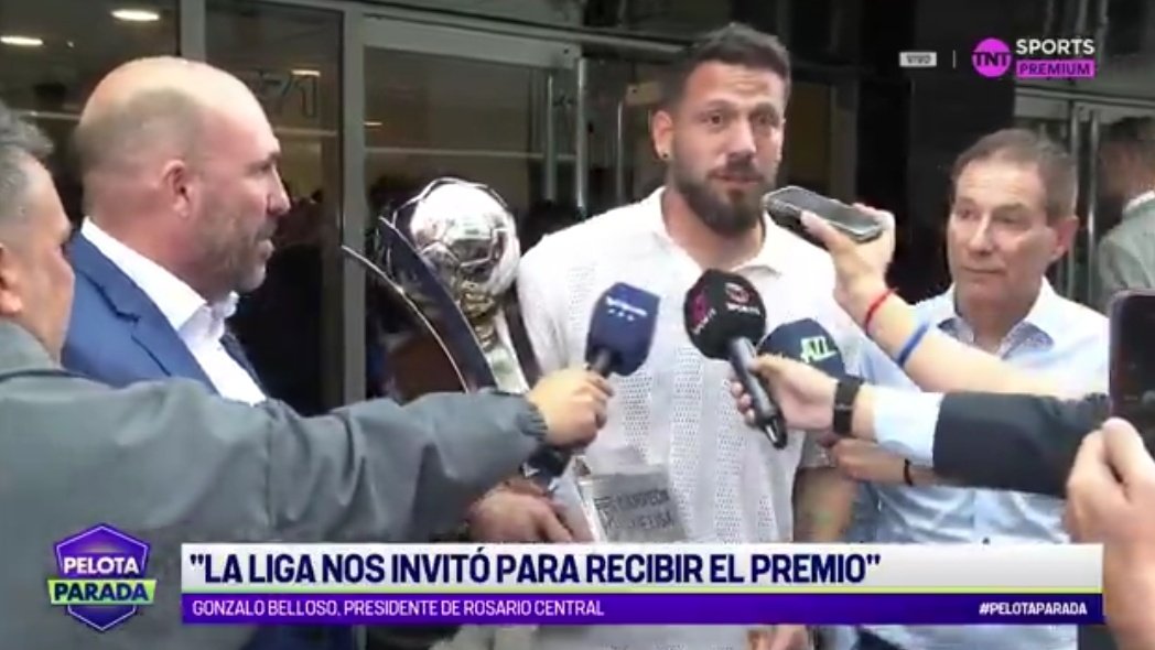 frabigol's tweet image. JAKAKSJSJS NAAAA NO PUEDE SER

ROSARIO CENTRAL ACABA DE SALIR DE UNA OFICINA CON UNA COPA UN JUEVES AL MEDIODIA???? 

PRIMER EQUIPO EN LA HISTORIA DEL PAÍS QUE SALE CAMPEÓN SIN JUGAR UN PARTIDO, ANDATE TAPIA CHANCHO CORRUPTO