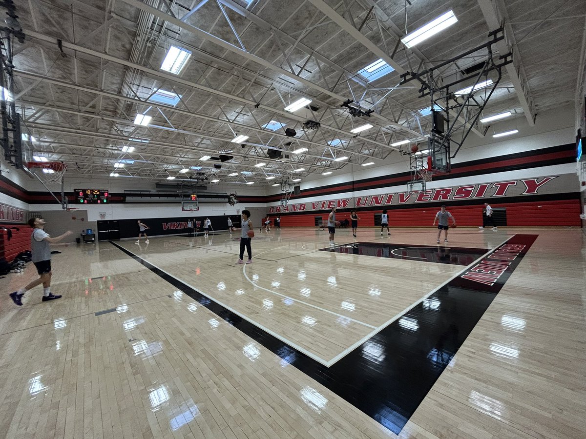 mccmbb's tweet image. Thank you @GVVikingMBB and @CoachLong_30 for allowing our team to use your facilities for our shoot around this morning! Best of luck the rest of the season! ⛈️🏀

#RollThunder