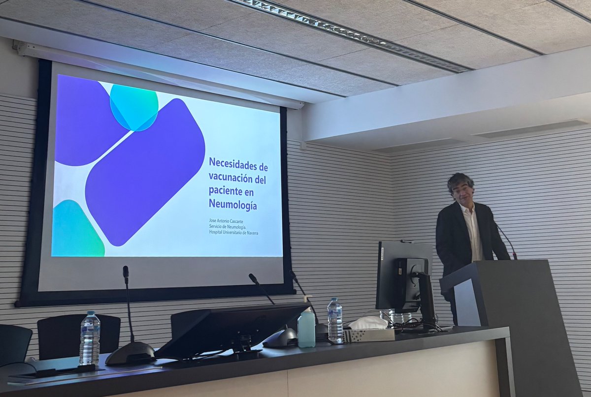 3ª Jornada de Inmunización del HUN: 

José Antonio Cascante: el  desafío de las infecciones respiratorias en el paciente con enfermedad respiratoria crónica y la importancia de la  prevención de las exacerbaciones mediante la vacunación <a href="/MedenaColegio/">Medena Navarra</a> <a href="/Coenav/">Enfermeras navarras</a> <a href="/salud_na/">Salud - Osasuna</a>