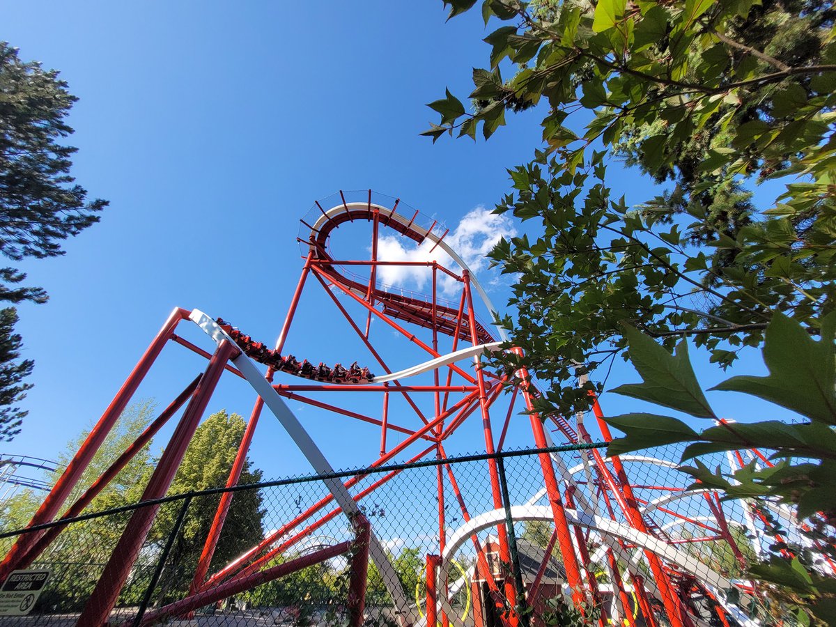 rcoasteralley's tweet image. NEW POST!! There&apos;s a lot of potential changes we could see as a result of the Herschend acquisition of Silverwood. Here&apos;s our list of predictions on what we think are the ones that are most likely to happen. Let us know what you think! rollercoasteralley.com/silverwood-her…