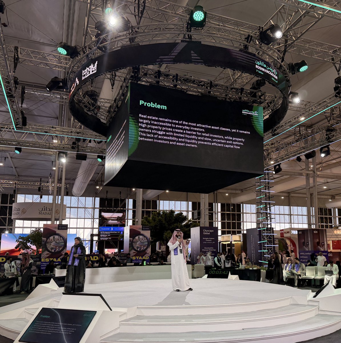 سعدنا اليوم في فعالية <a href="/CSGlobalKSA/">Cityscape Global</a> باللقاء بعدد من المطورين العقاريين المميزين، و القيادات في الجهات التشريعية، كل الشكر و التقدير لشركة السجل العقاري و للهيئة العامة للعقار على دعمهم المستمر.