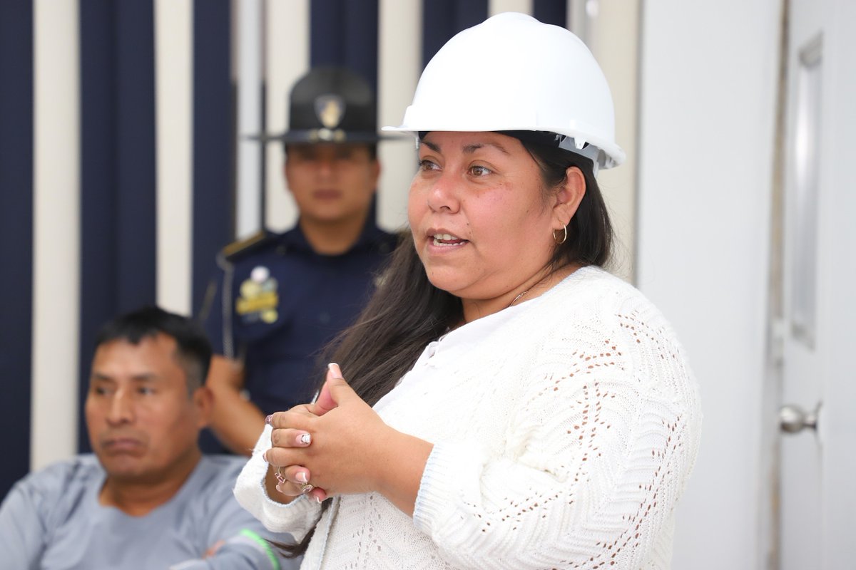 ProvialOficial's tweet image. PROVIAL e INTERFISA se unieron para fortalecer la seguridad vial con formación para 25 colaboradores: señales, riesgos al volante, tiempos de reacción y conducción responsable.

Somos PROVIAL, Proteger y Servir.

#SeguridadVial #PROVIAL #Prevención #CeroAccidentes