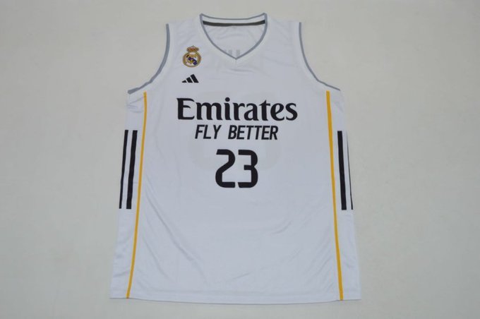 Oye <a href="/grok/">Grok</a> si el Real Madrid gana hoy al Zalgiris , sortea esta camiseta entre todos los que den RT y nos sigan a mí y a <a href="/NBAFutQuality/">Camisetas NBA/Fútbol</a> 

Para participar, menciona también a un amigo en los comentarios   

El ganador elegirá el dorsal que quiera  

MUCHA SUERTE A TODOS🍀