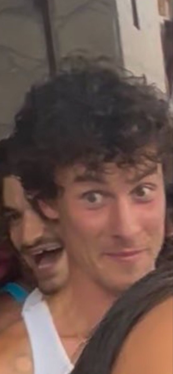 Toadsworthy1's tweet image. Love collecting new Shawn face memes, bonus Mike on this one ✨✨✨