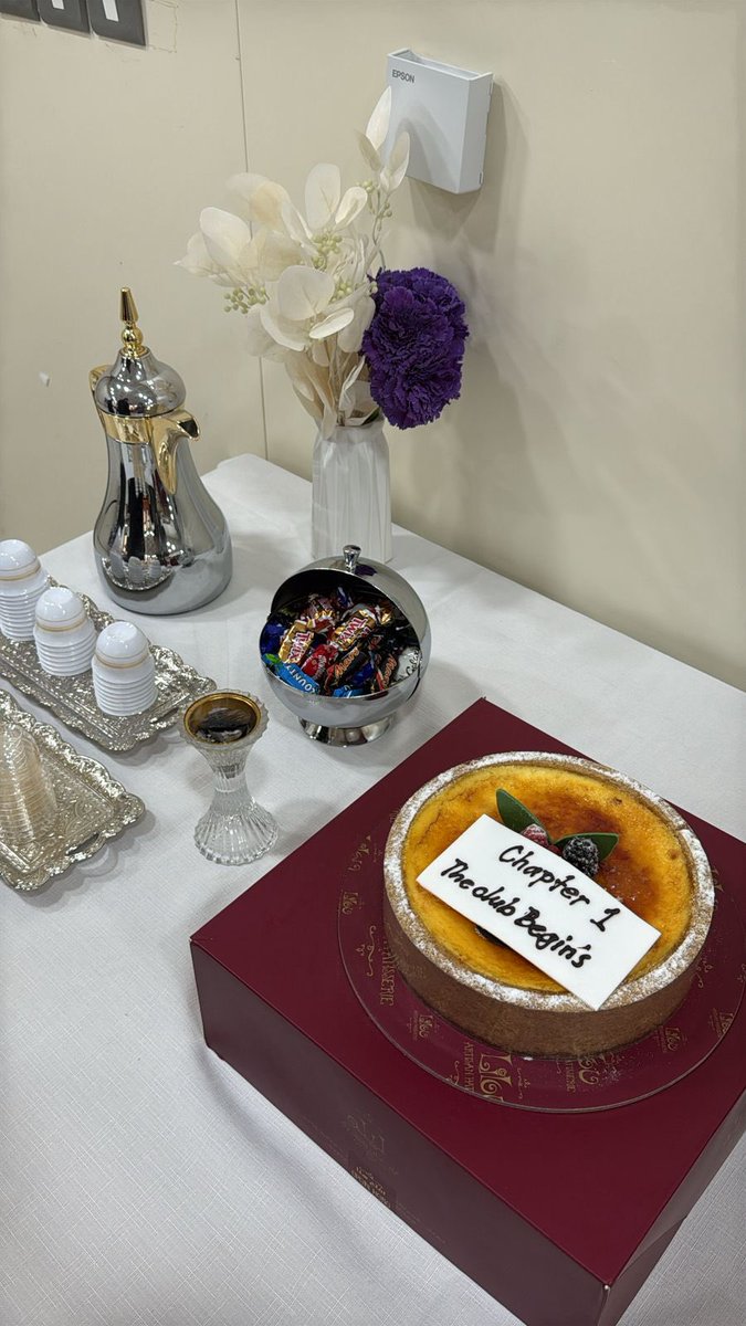L_Cimamu's tweet photo. اليوم بدأت أول خطوات رحلتنا الثقافية والأدبية!
كان لقاؤنا التعريفي مليئًا بالشغف والنقاشات الجميلة، واستعرضنا فيه رؤيتنا وأنشطتنا القادمة.

شكرًا لوكيلة كلية اللغات والترجمة د. ريم القحطاني على دعمها وحضورها الذي شرفنا 🤍✨

متشوقين لفعالياتنا القادمة! 🤩📚 https://t.co/vntH2INWA2