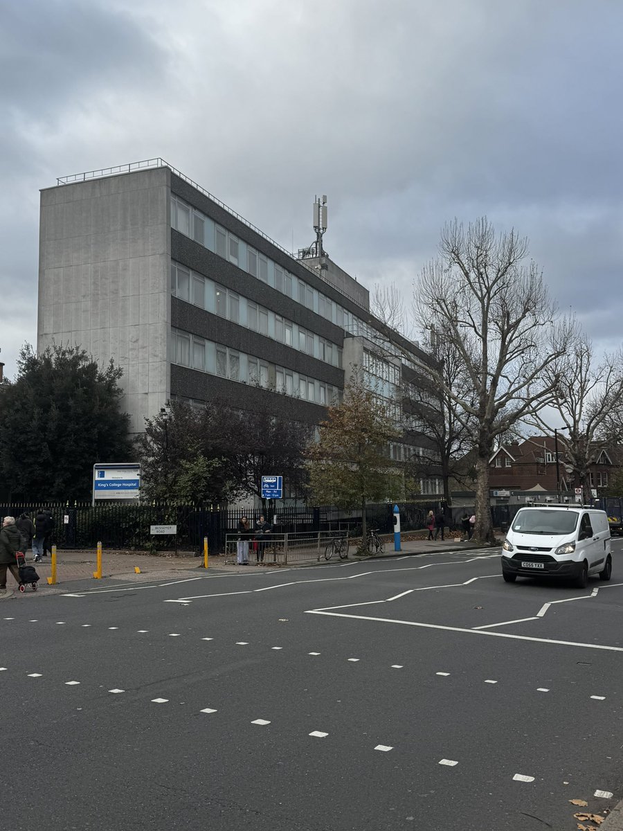 EddieCrouch's tweet image. Remember my first day here in 1980 The old place has changed but fond memories today on my visit #KCL Dental School Denmark Hill