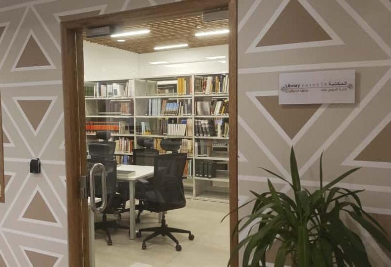 mordy6037's tweet image. الحمد لله وبفضله، تم إدراج كتابي «لمحة تاريخية» ضمن قسم المكتبة في متحف العُلا للآثار والتراث إلى جانب الكتب النادرة والنفيسة التي تُخلَّد للأجيال القادمة.
وإنه لشرف كبير لي أن يحظى هذا العمل بأول اهتمام رسمي يرتقي إلى مستوى عناية المسؤولين وحرصهم على صون المعرفة وتوثيق التاريخ.